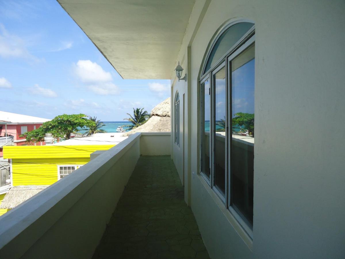 Hotel Ocean Paradise ซานเปโดร ภายนอก รูปภาพ